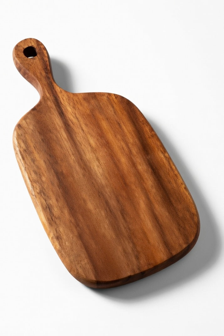 Close-up of durable acacia timber showing its unique intertwined grain and food-safe finish